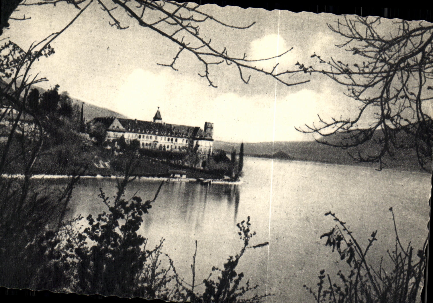 VINTAGE POSTCARD Picturesque Savoy L Abbey D Hautecombe and the Lake of Le Bourget