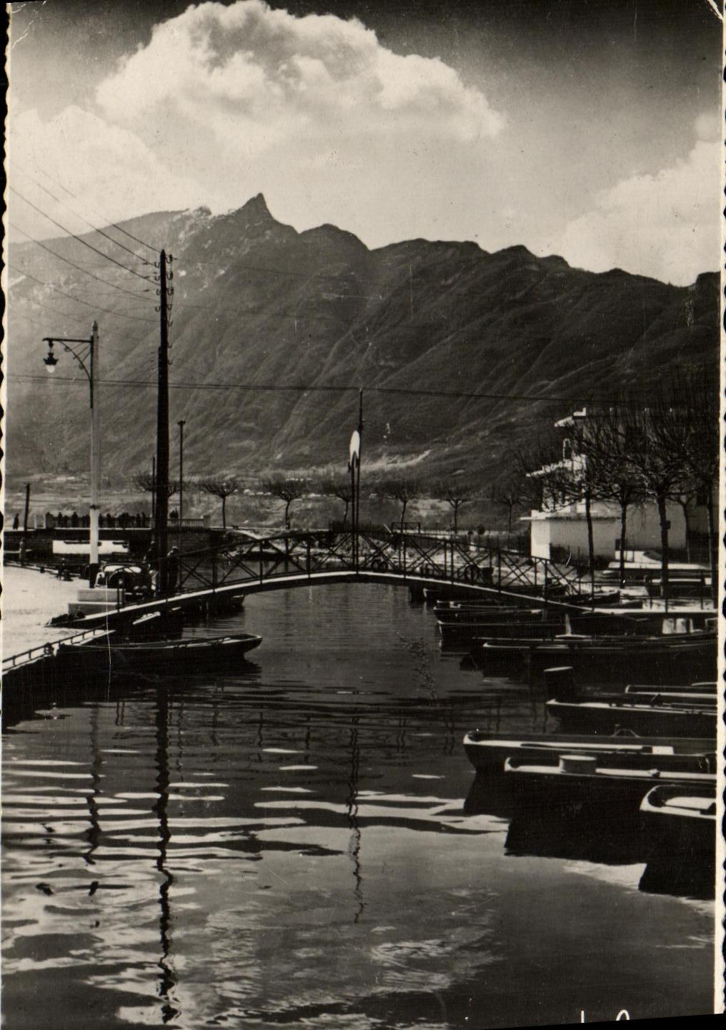 CPM Aix Les Bains Le Tillet du Petit Port La Dent du Chat
