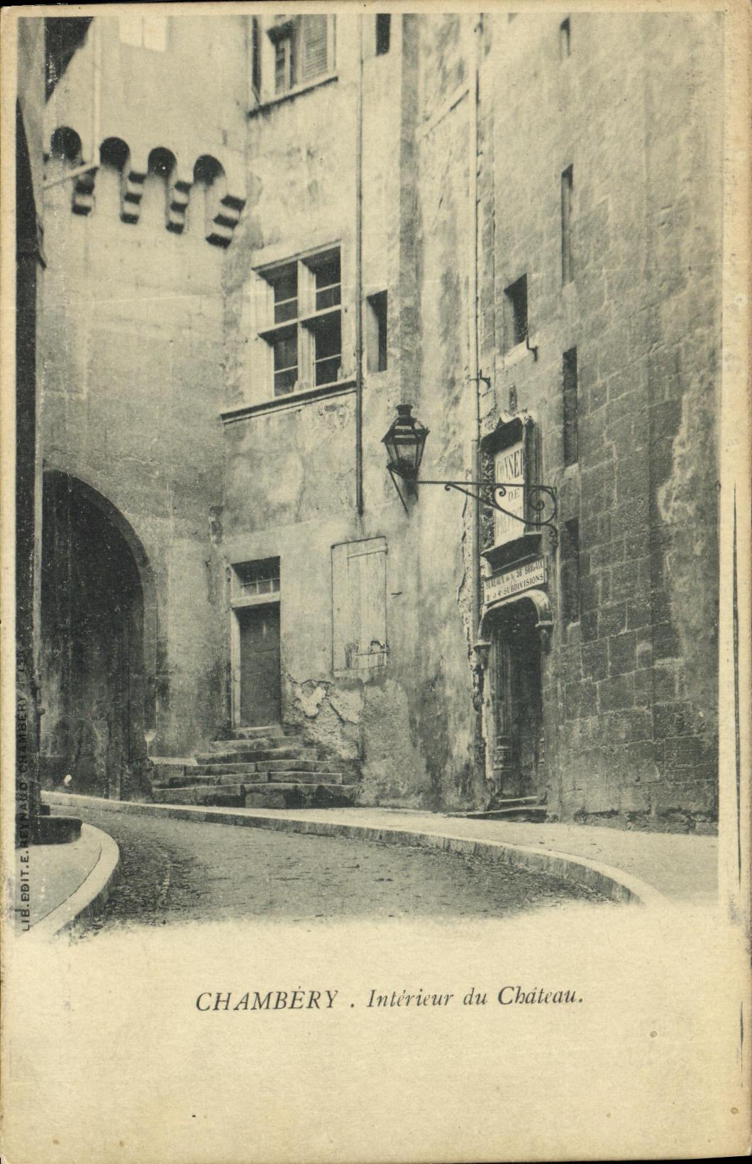 CPA Chambery Interieur du Chateau