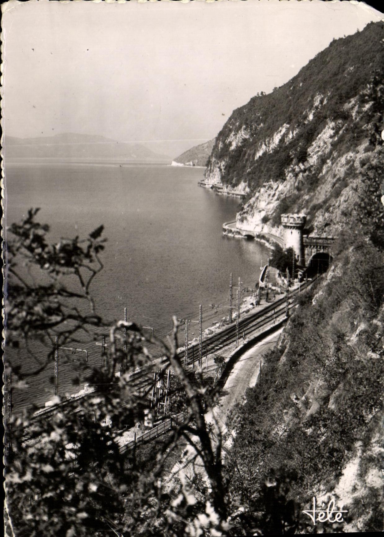 MODERN CARD Lake of Le Bourget Road of the Cornice Tunnels