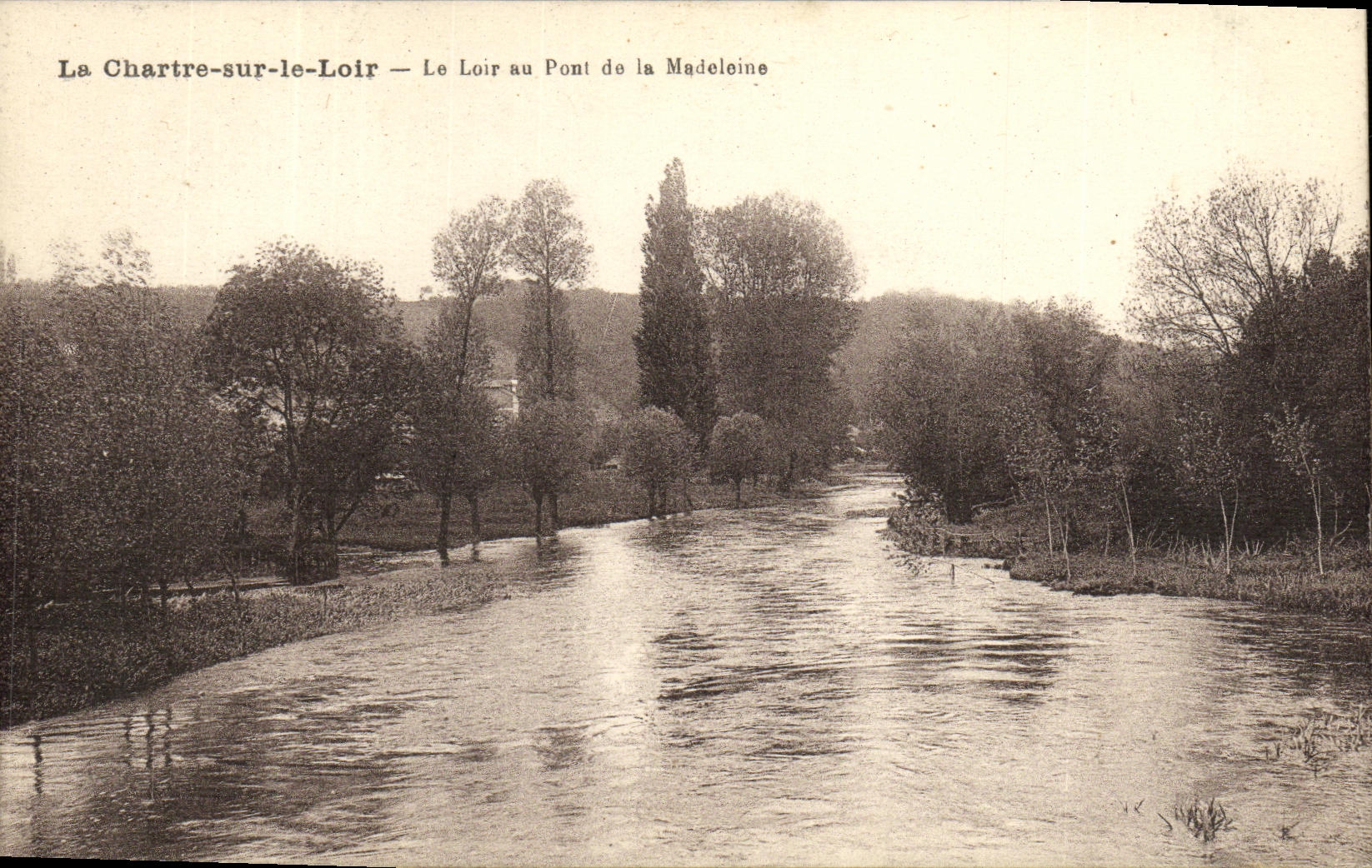 POSTAL Chartre de la VENDIMIA en el Dormouse el Dormouse con el puente de la Madeleine