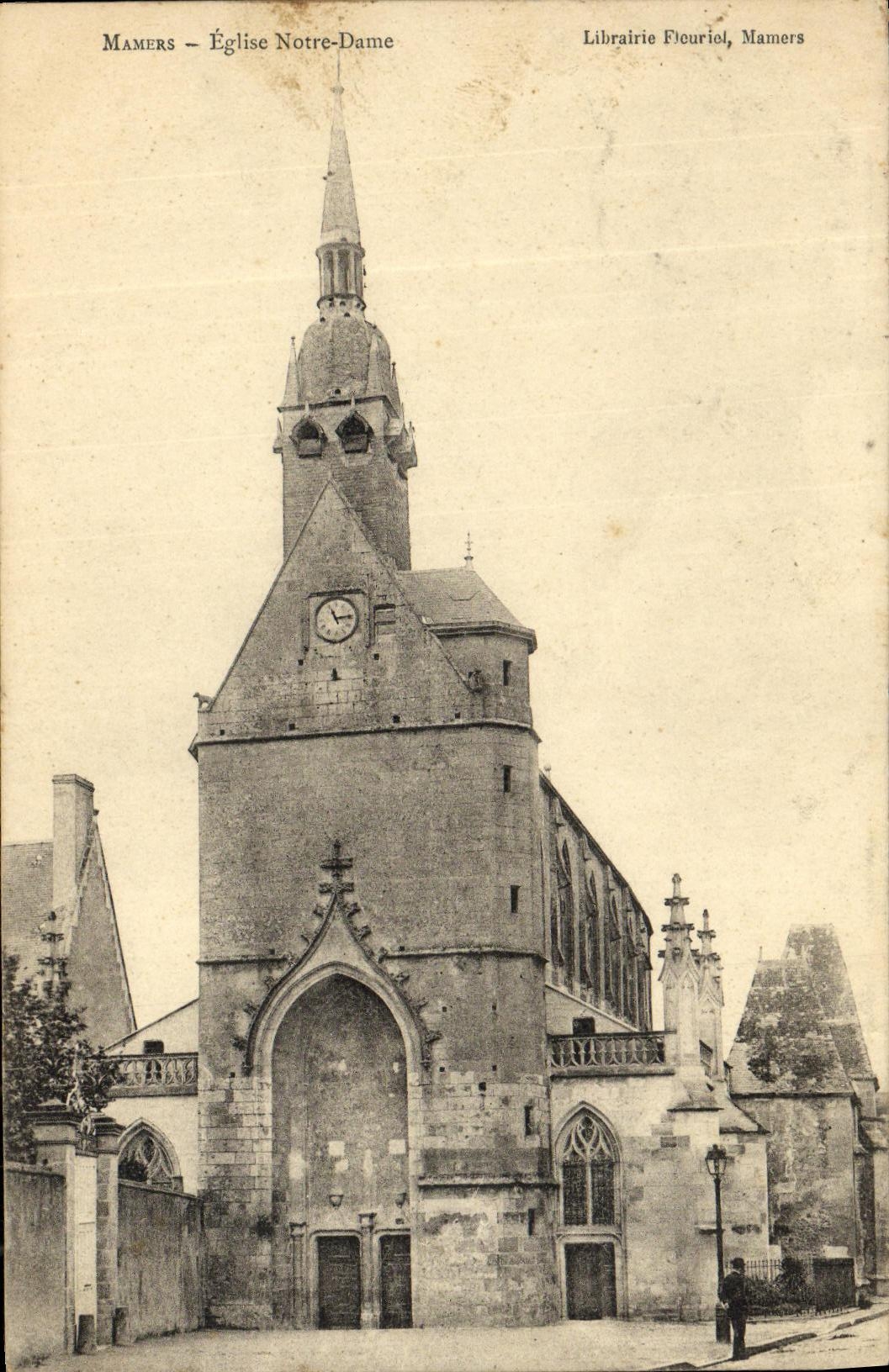 VINTAGE POSTCARD Mamers Notre Dame Church