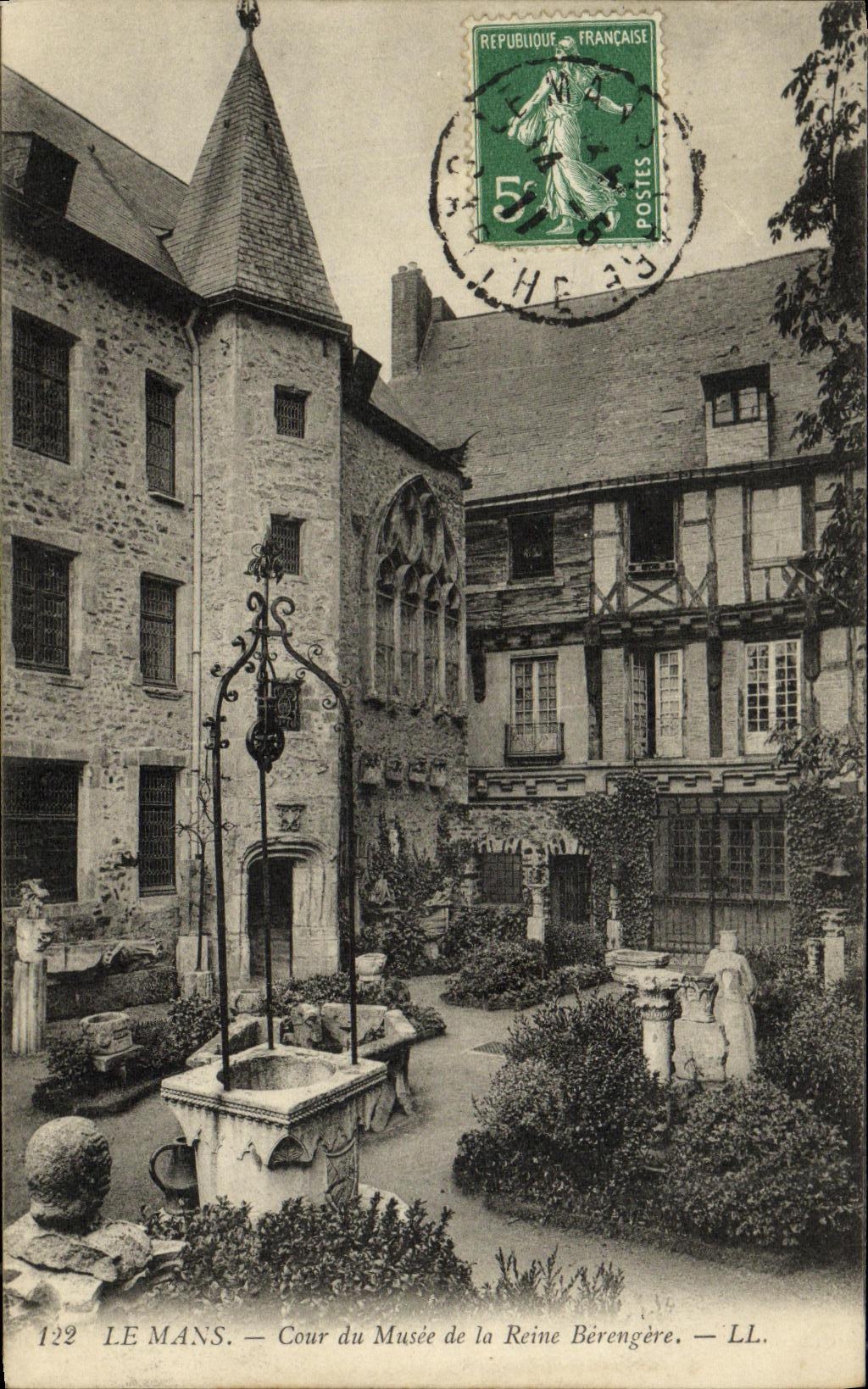 VINTAGE POSTCARD Mans Court of the Museum of the Berangere Queen