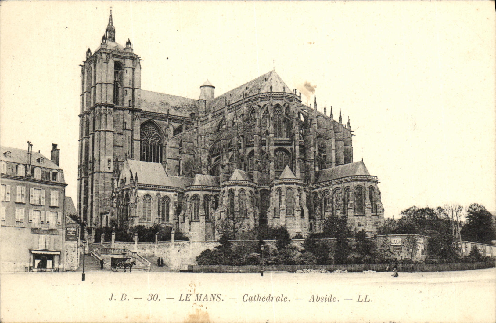 VINTAGE POSTCARD Mans the Cathedral Apse