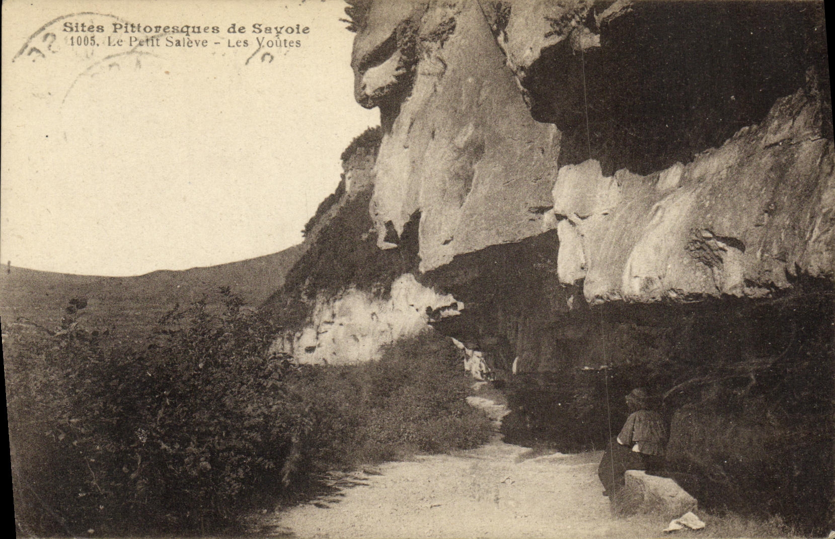 VINTAGE POSTCARD small Saleve vaults
