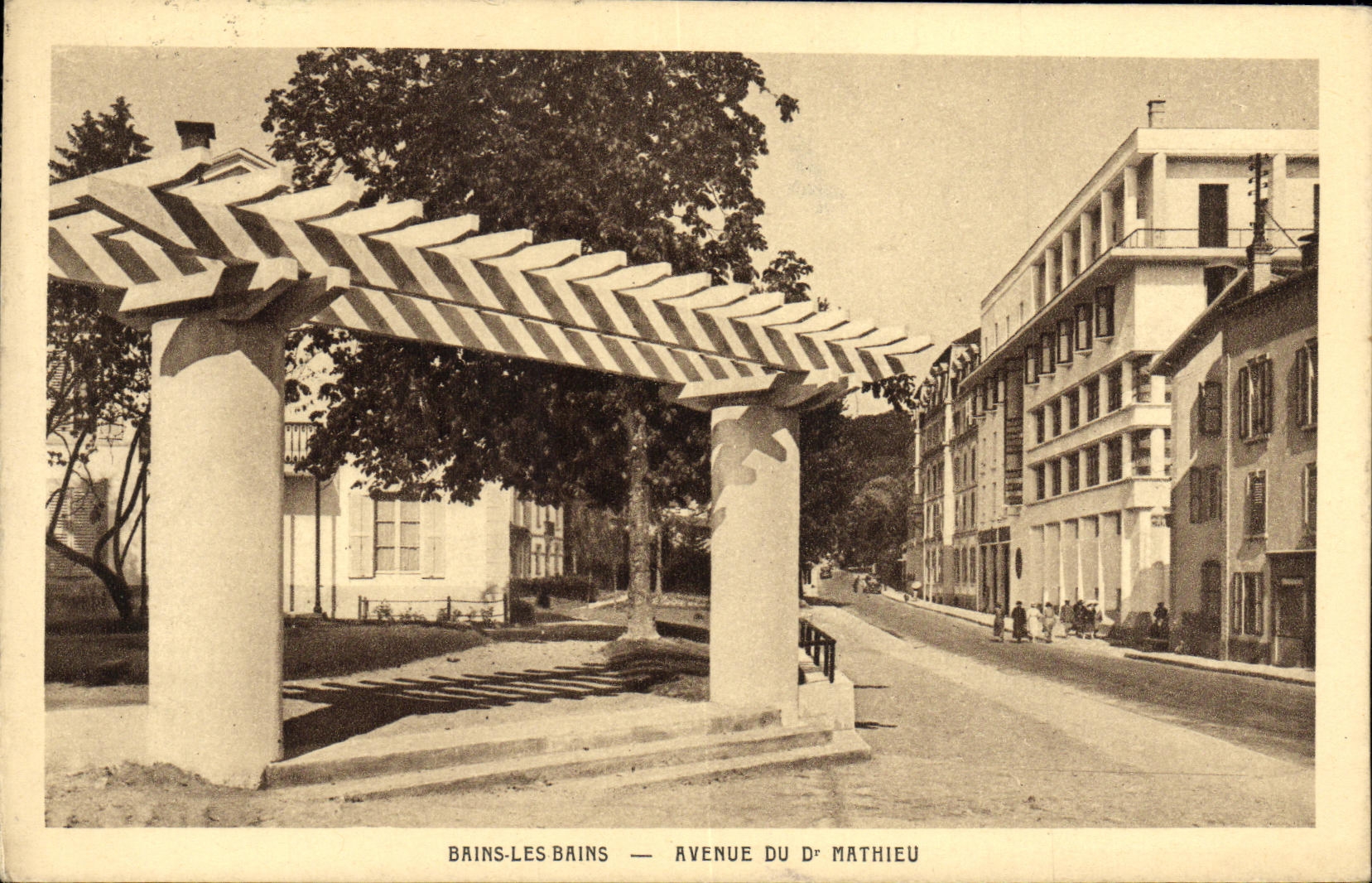 VINTAGE POSTCARD Baths Les Bains Which occurred Of Dr  Mathieu