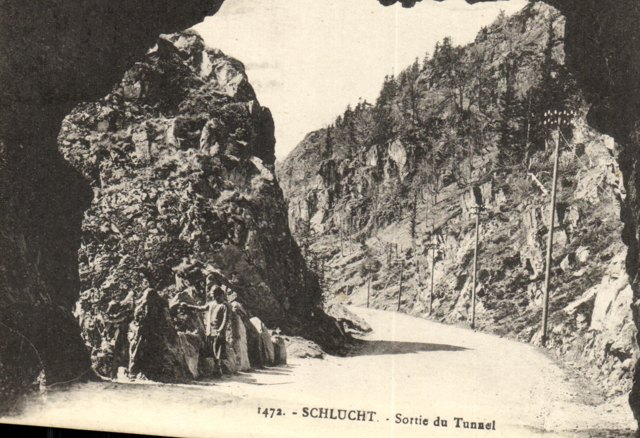 VINTAGE POSTCARD Schlucht Left the Tunnel