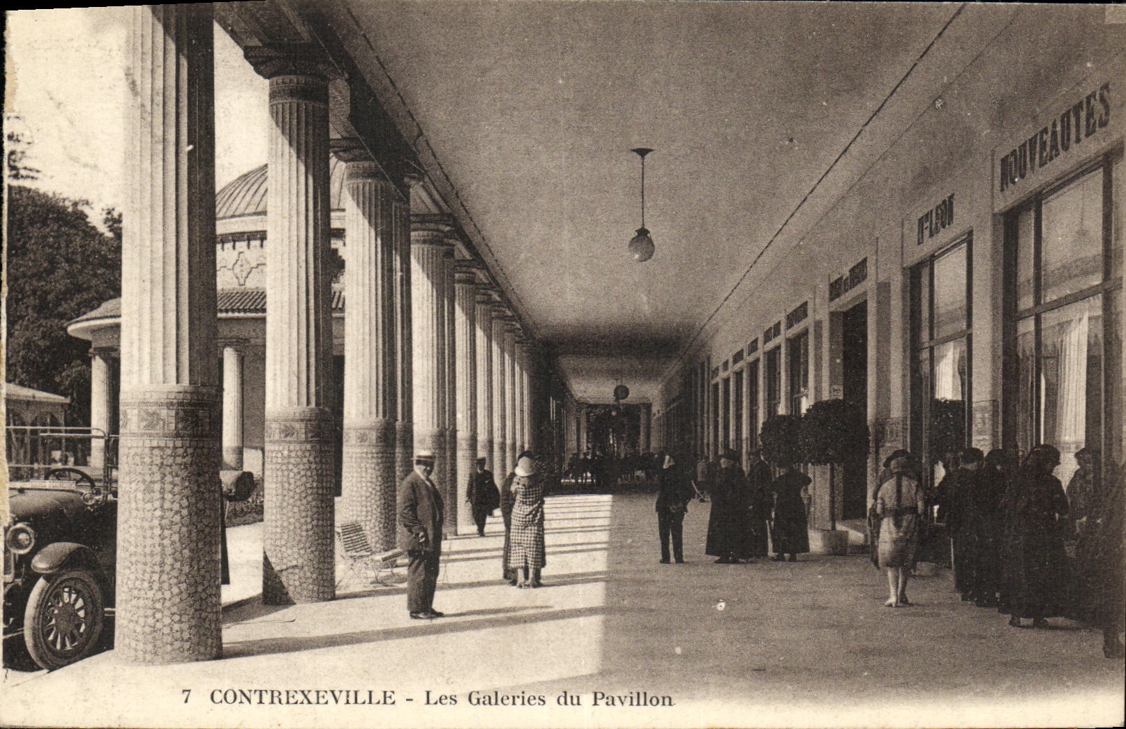 VINTAGE POSTCARD Contrexeville Galleries of the House