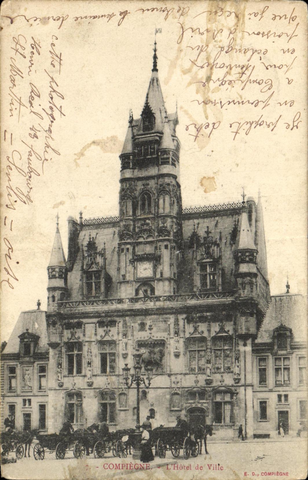 CPA Compiegne L Hotel de Ville