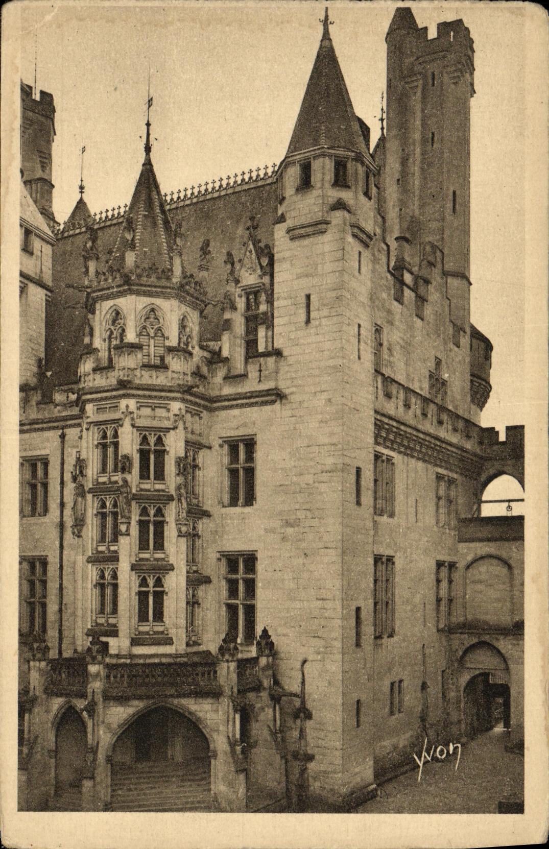POSTAL Pierrefonds L de la VENDIMIA entrado del castillo