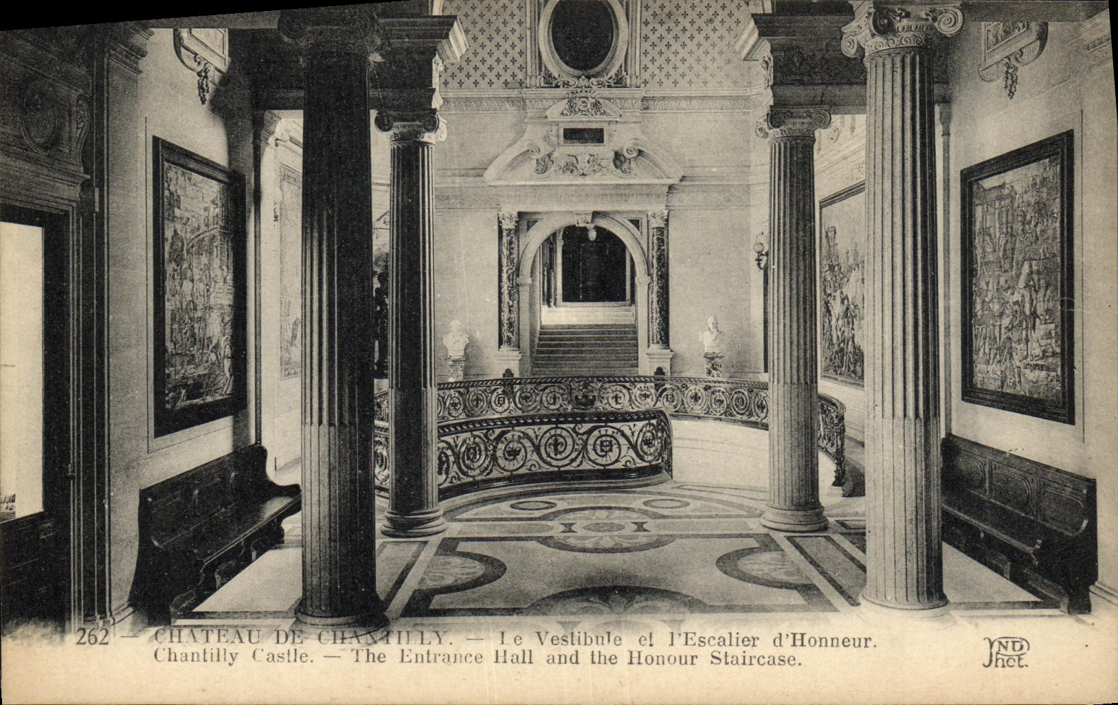 VINTAGE POSTCARD Castle of Chantilly the Hall and L Staircase D Honor