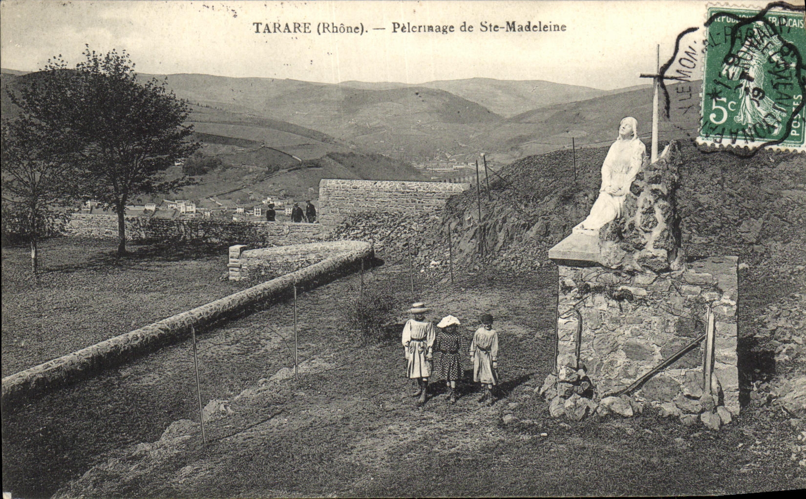 VINTAGE POSTCARD Winnowing machine Pilgrimage of co  Madeleine Children