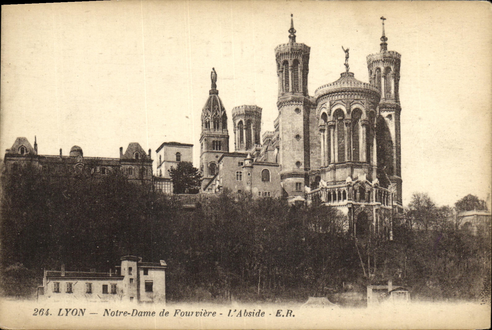 VINTAGE POSTCARD Lyon Notre Dame De Fourviere L Apse