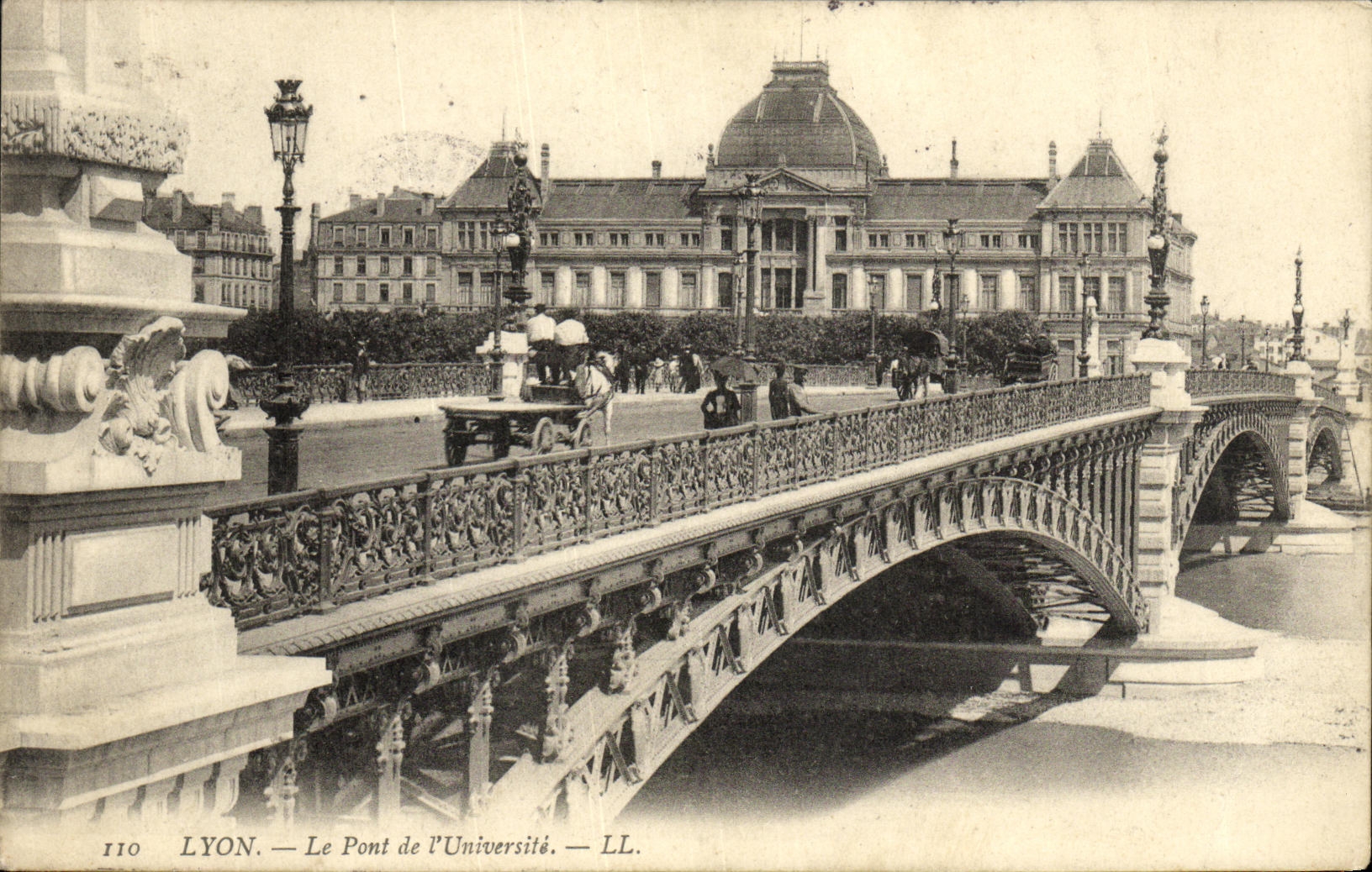 VINTAGE POSTCARD Lyon the Bridge of L University