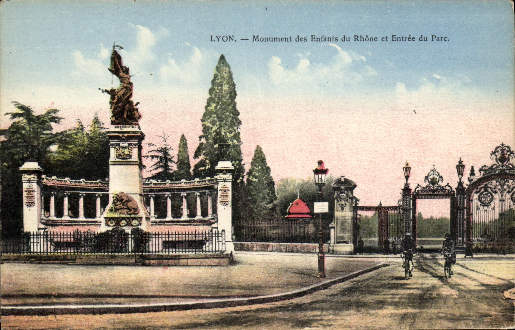VINTAGE POSTCARD Lyon Monument of the Children of the Rhone and Entree of the Park