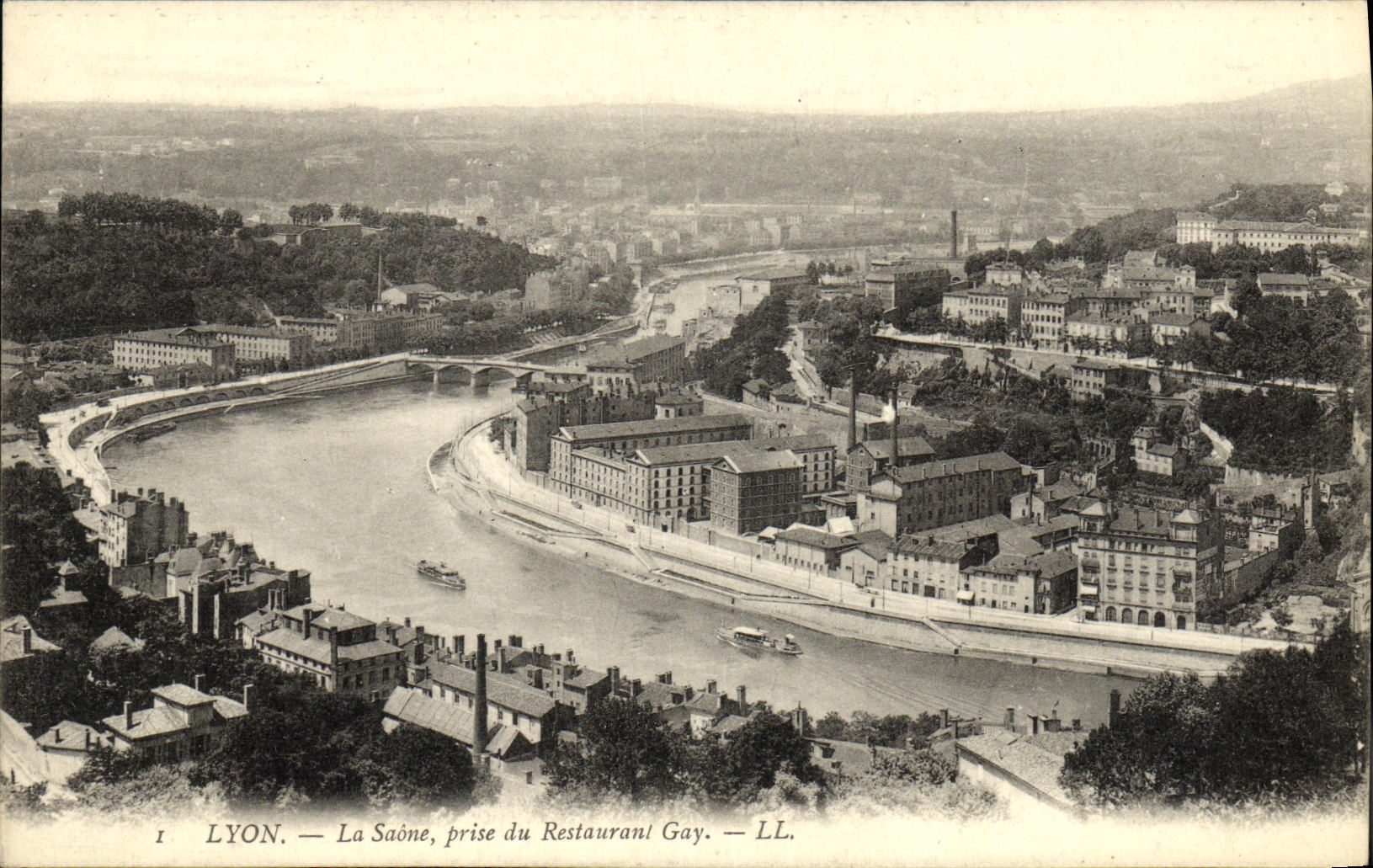 VINTAGE POSTCARD Lyon Sounds It taken Gay Restaurant