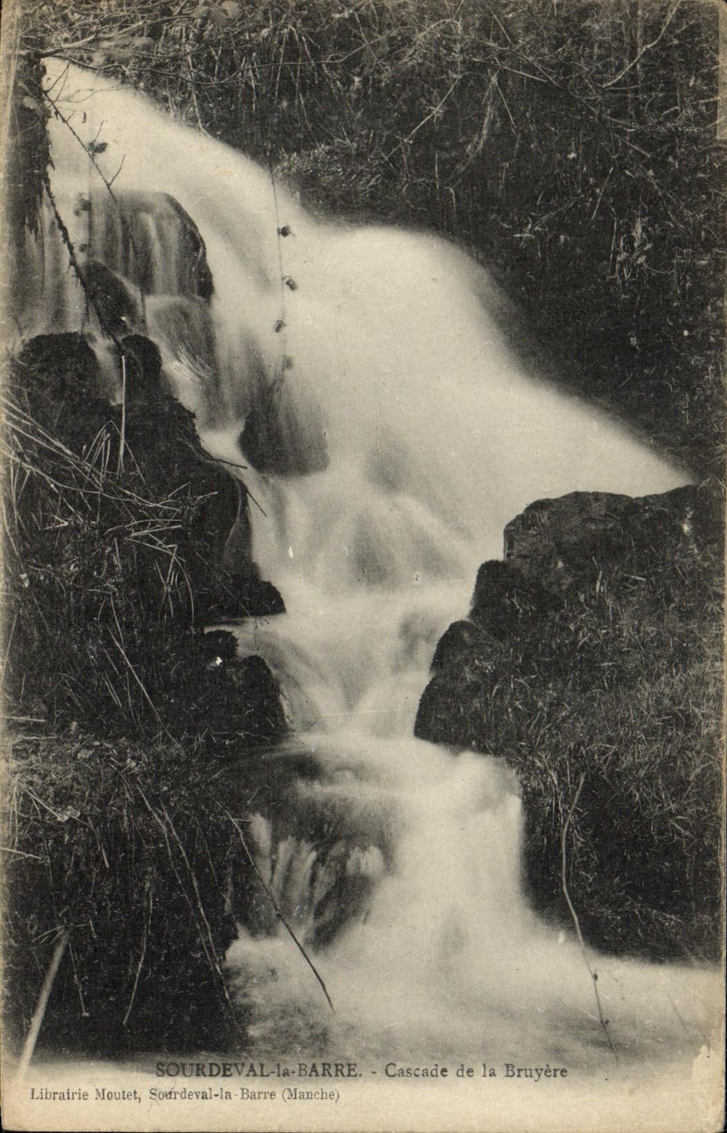 VINTAGE POSTCARD Sourdeval the Bar Cascades of the Heather