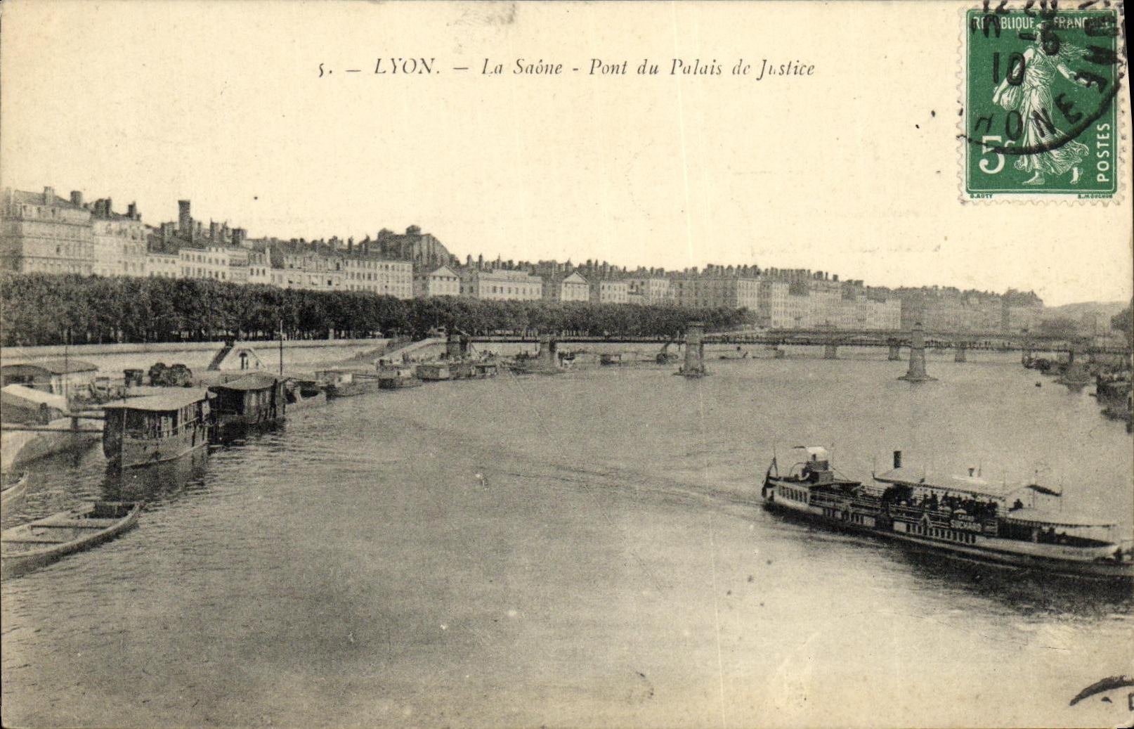 VINTAGE POSTCARD Lyon the Saone Bridge of the Law courts Boat