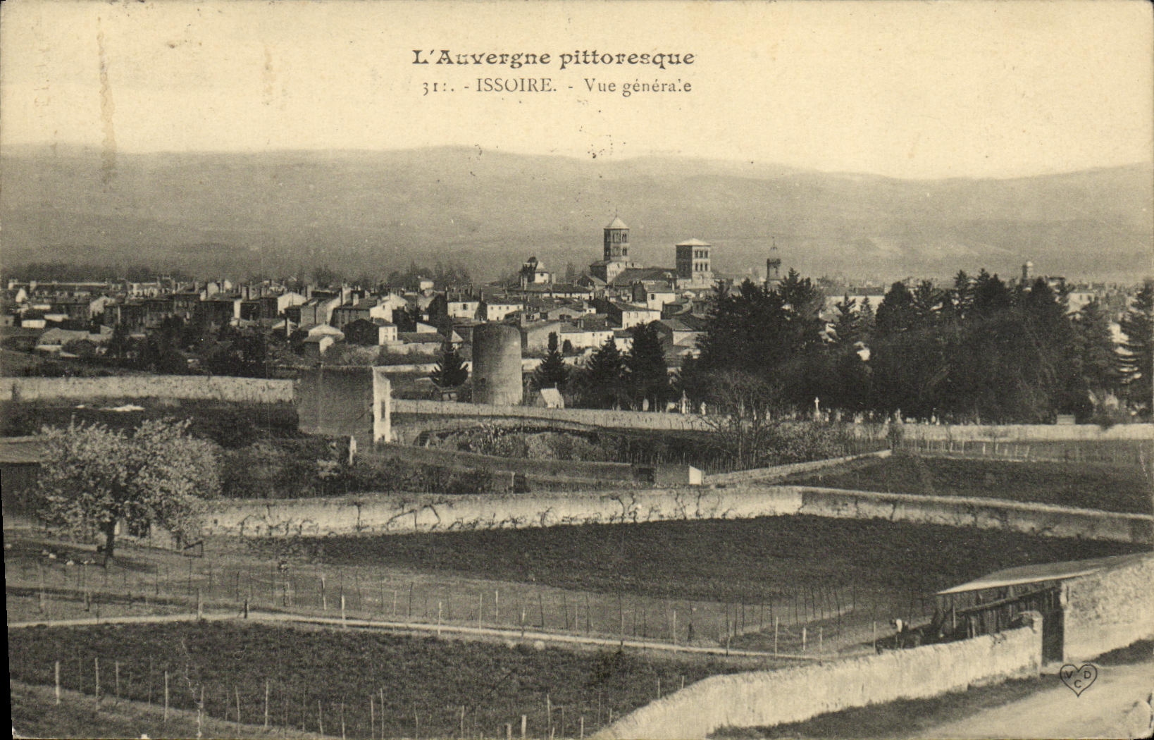 VINTAGE POSTCARD Issoire View