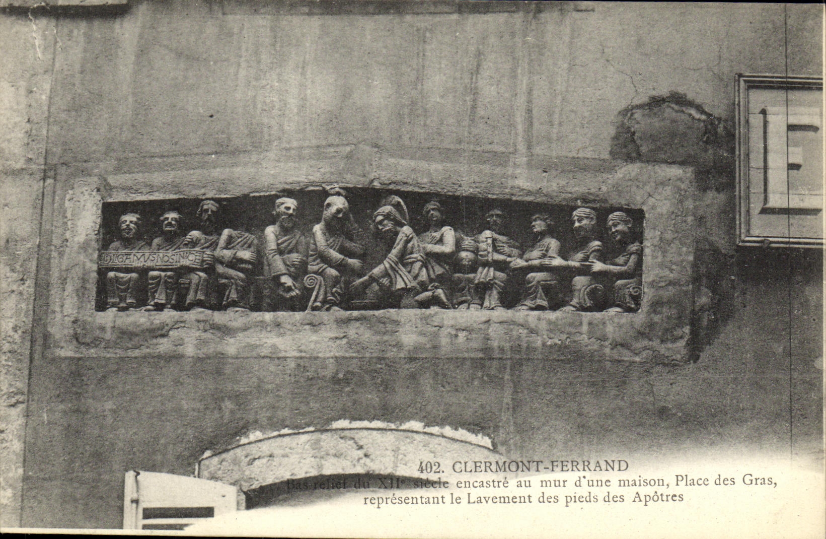 La relevacion de Clermont Ferrand Bas de la POSTAL de la VENDIMIA del decimotercero encaja con la pared D las grasas de una casa del lugar
