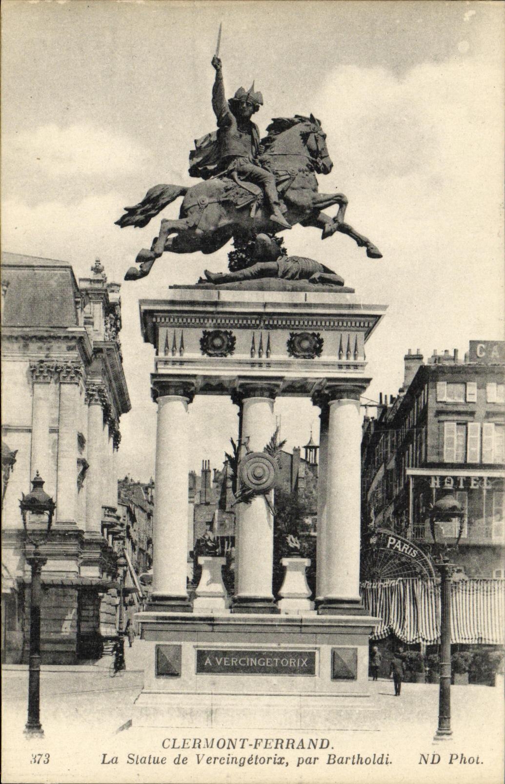 POSTAL Clermont Ferrand de la VENDIMIA estatua de Vercingetorix de Bartholdi