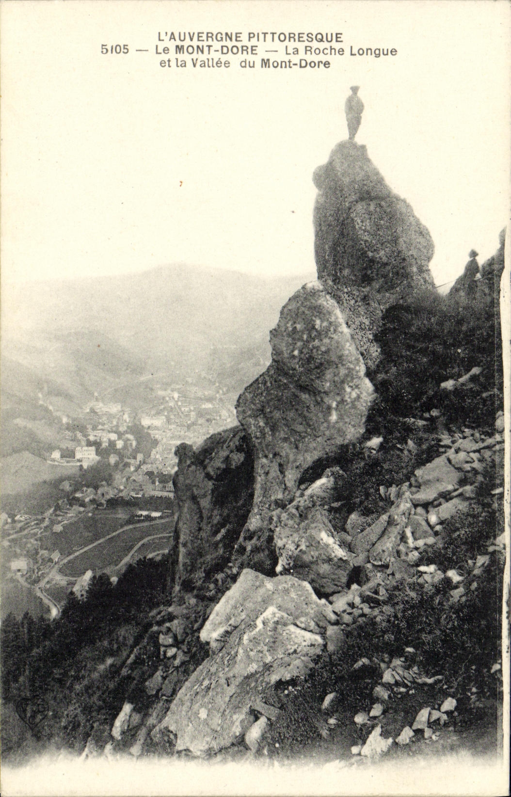 VINTAGE POSTCARD the Mount Gilds the Rock and the Valley of the Mount Gilds
