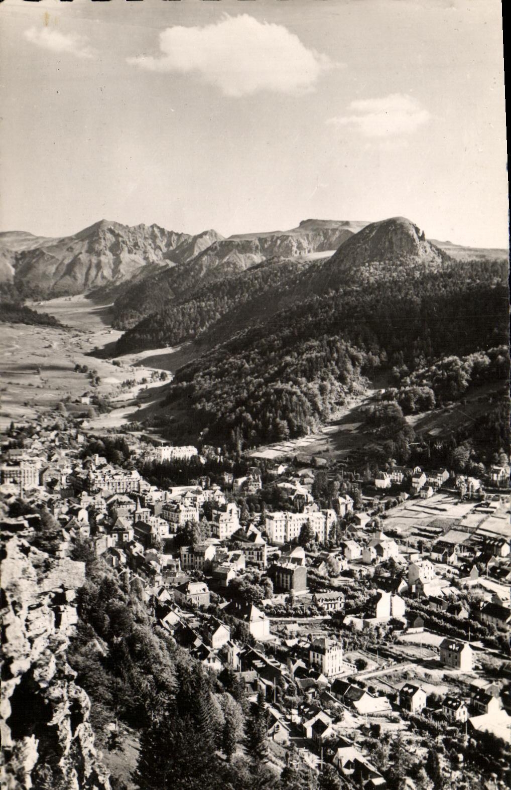 VINTAGE POSTCARD the Mount Gilds View city From left to right Puy de Sancy Puy de Cliergue and the Capuchin