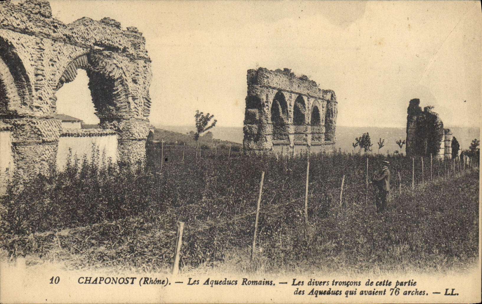 VINTAGE POSTCARD Chaponost Roman Aqueducts