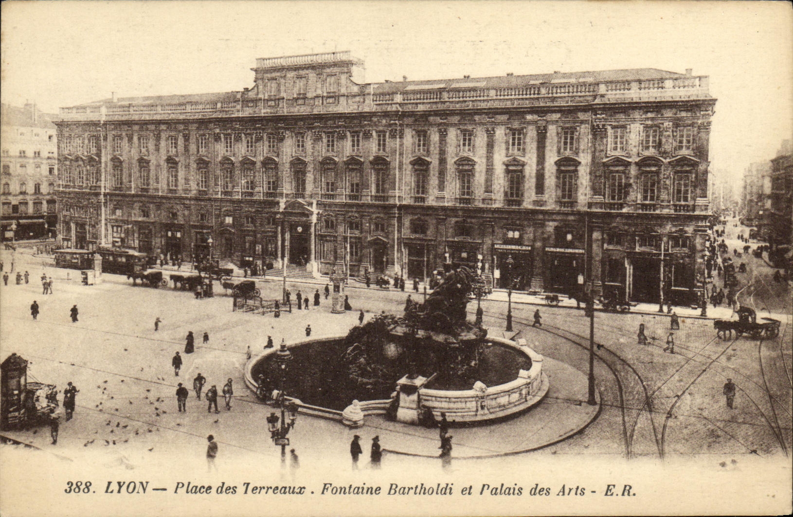 VINTAGE POSTCARD Lyon Places Composts Bartholdi Fountain and Palais of Arts