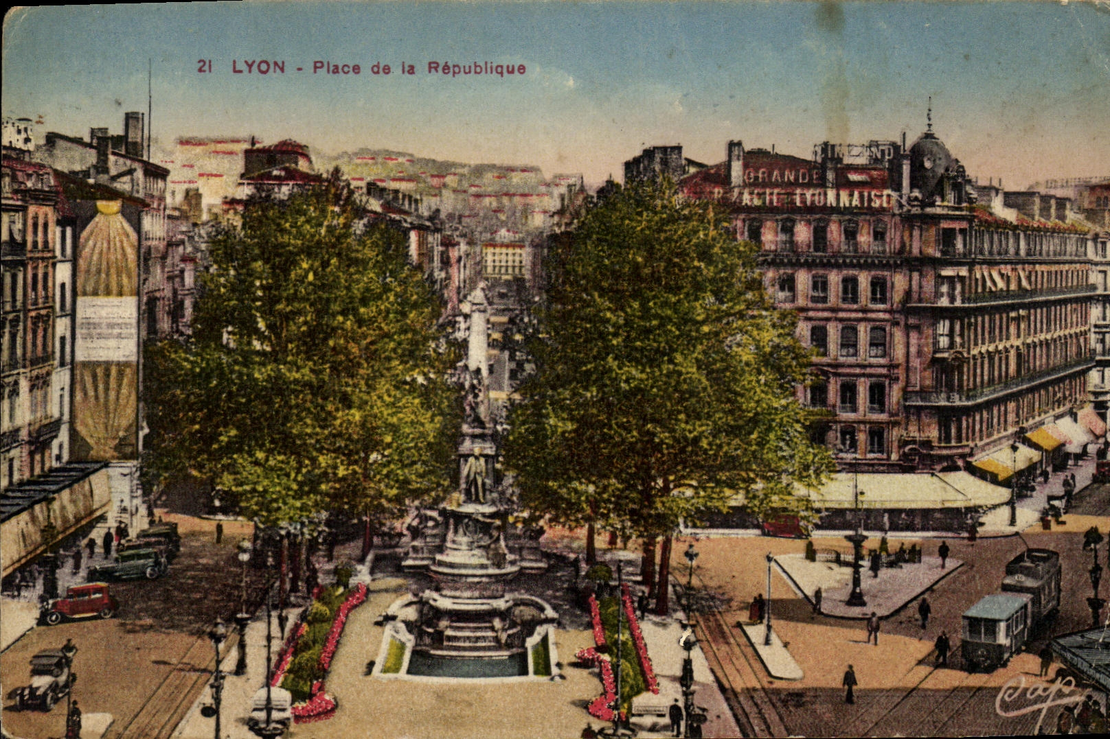 VINTAGE POSTCARD Lyon Places Republic Tram