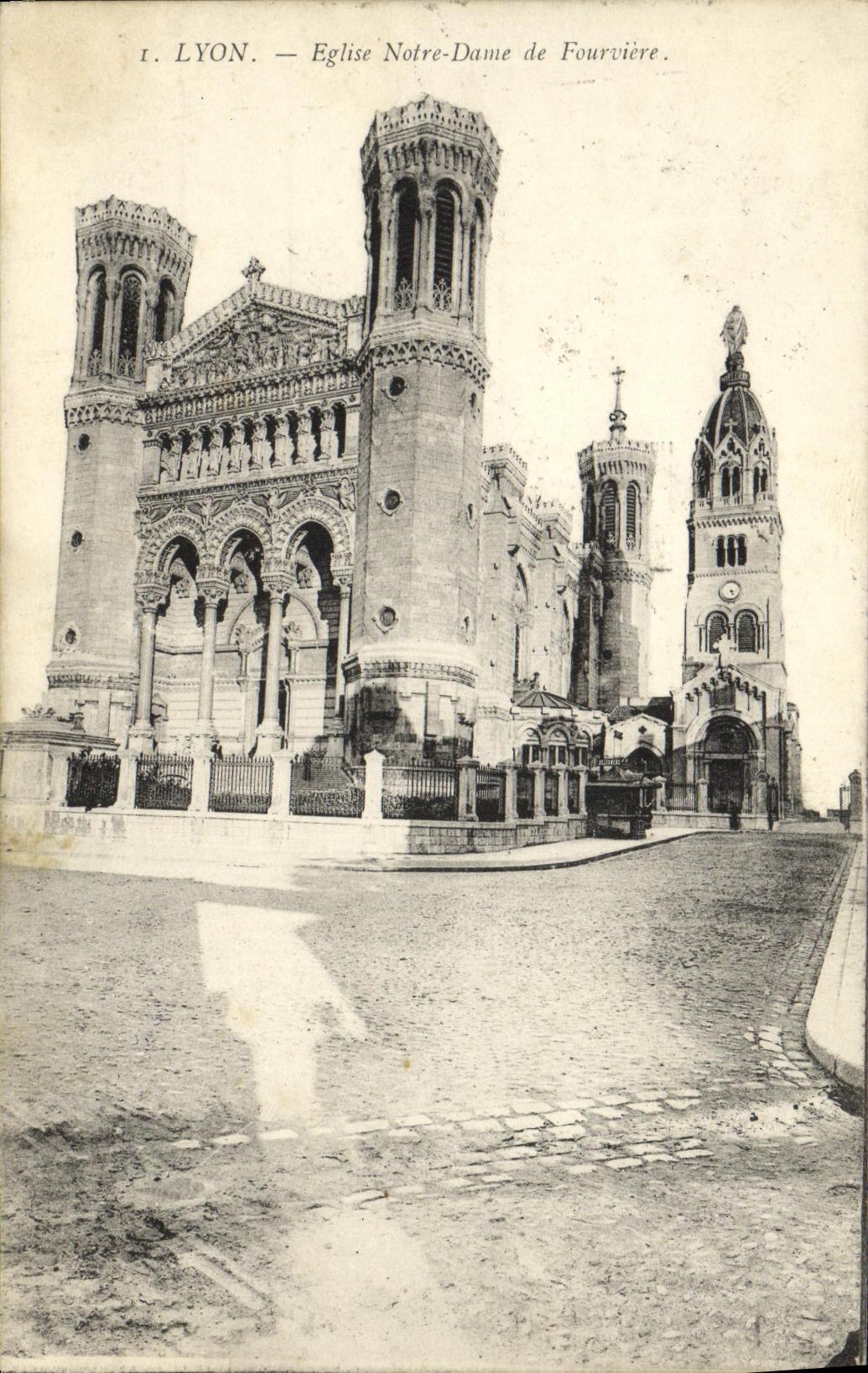 VINTAGE POSTCARD Lyon Church Notre Dame de Fourviere