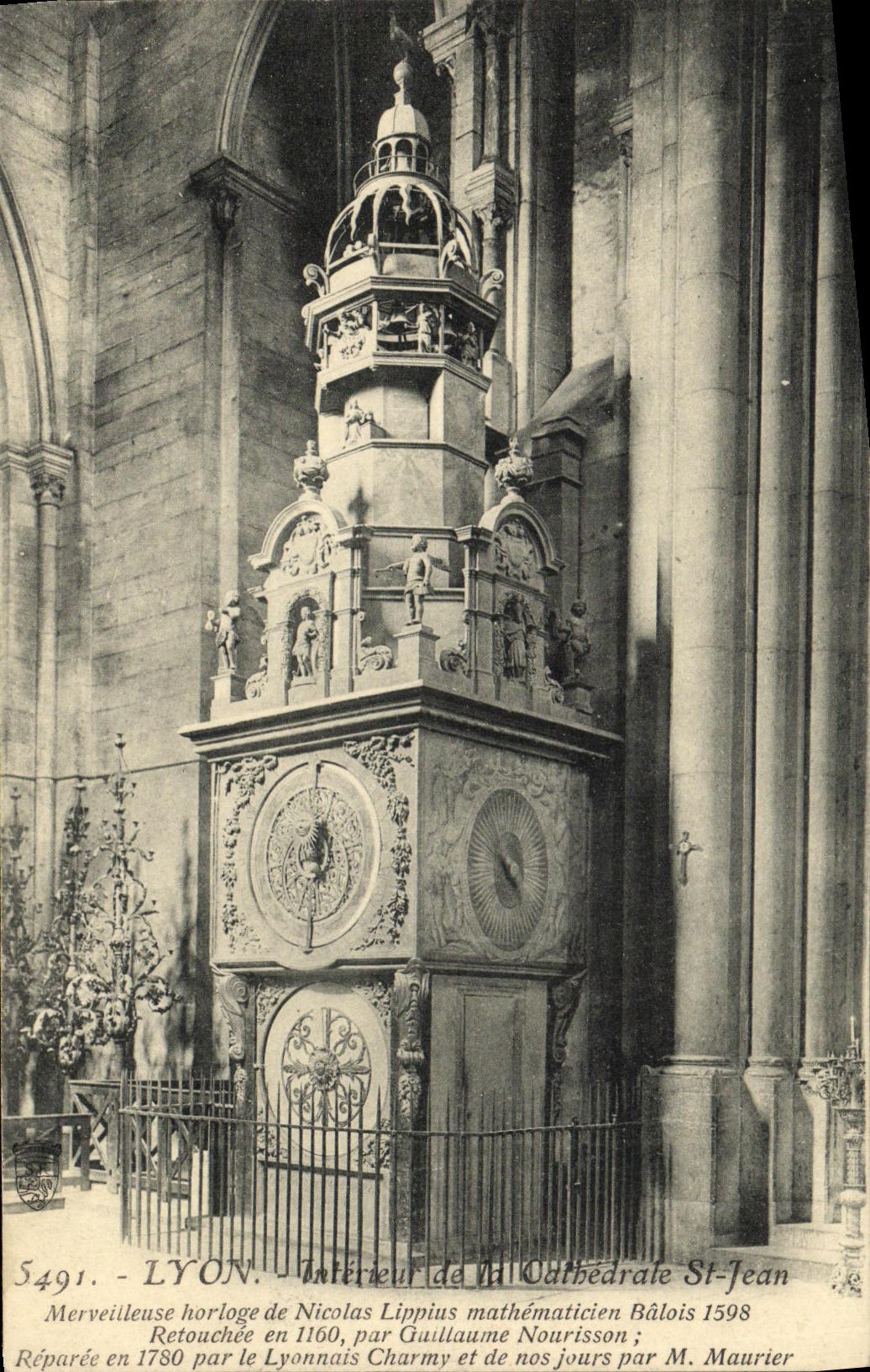 VINTAGE POSTCARD Interior Lyon of Cathedarle St Jean Clock of Nicolas Lippius Balois mathematician