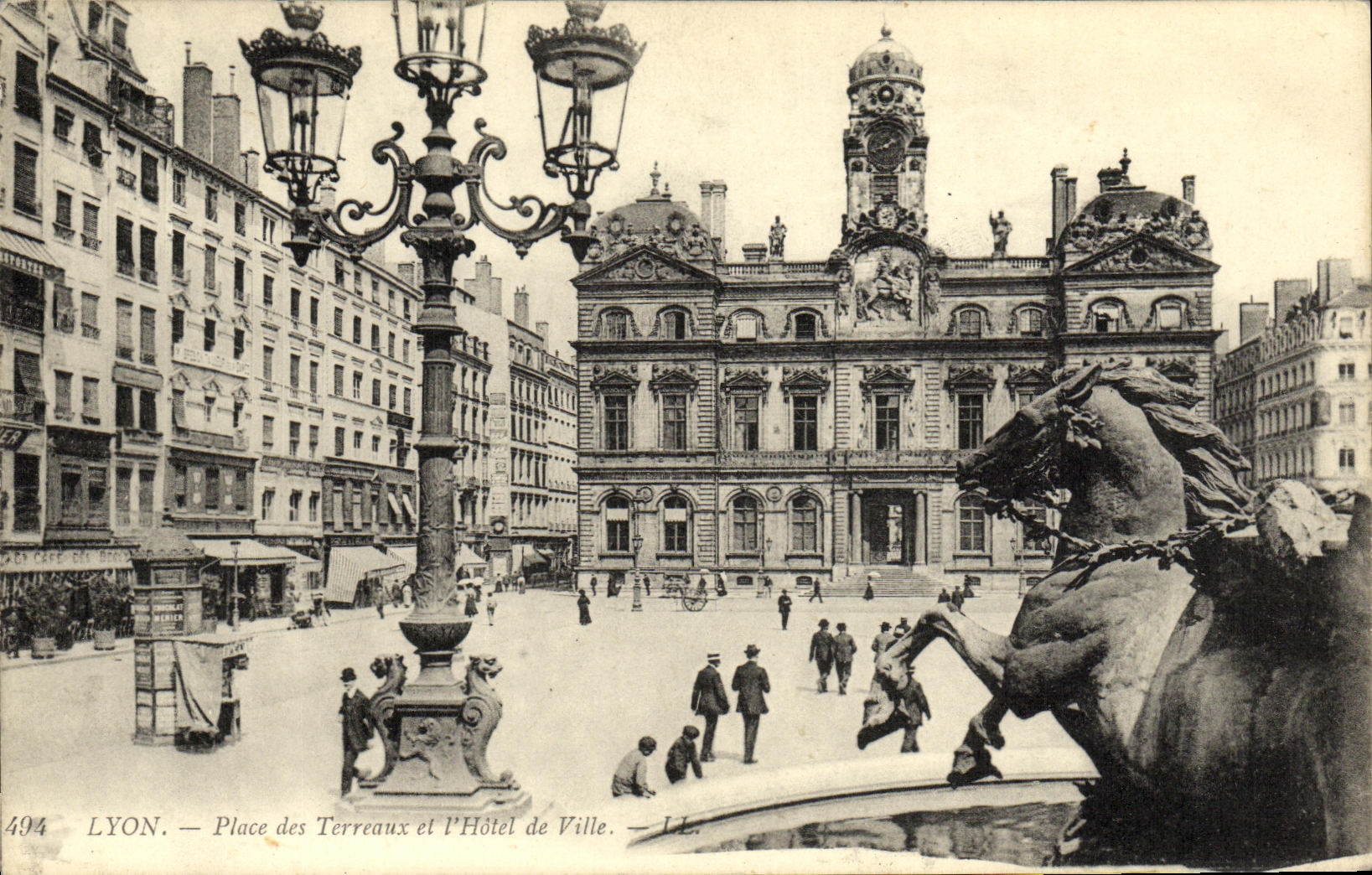 VINTAGE POSTCARD Lyon Places of Terraux and L Town hall