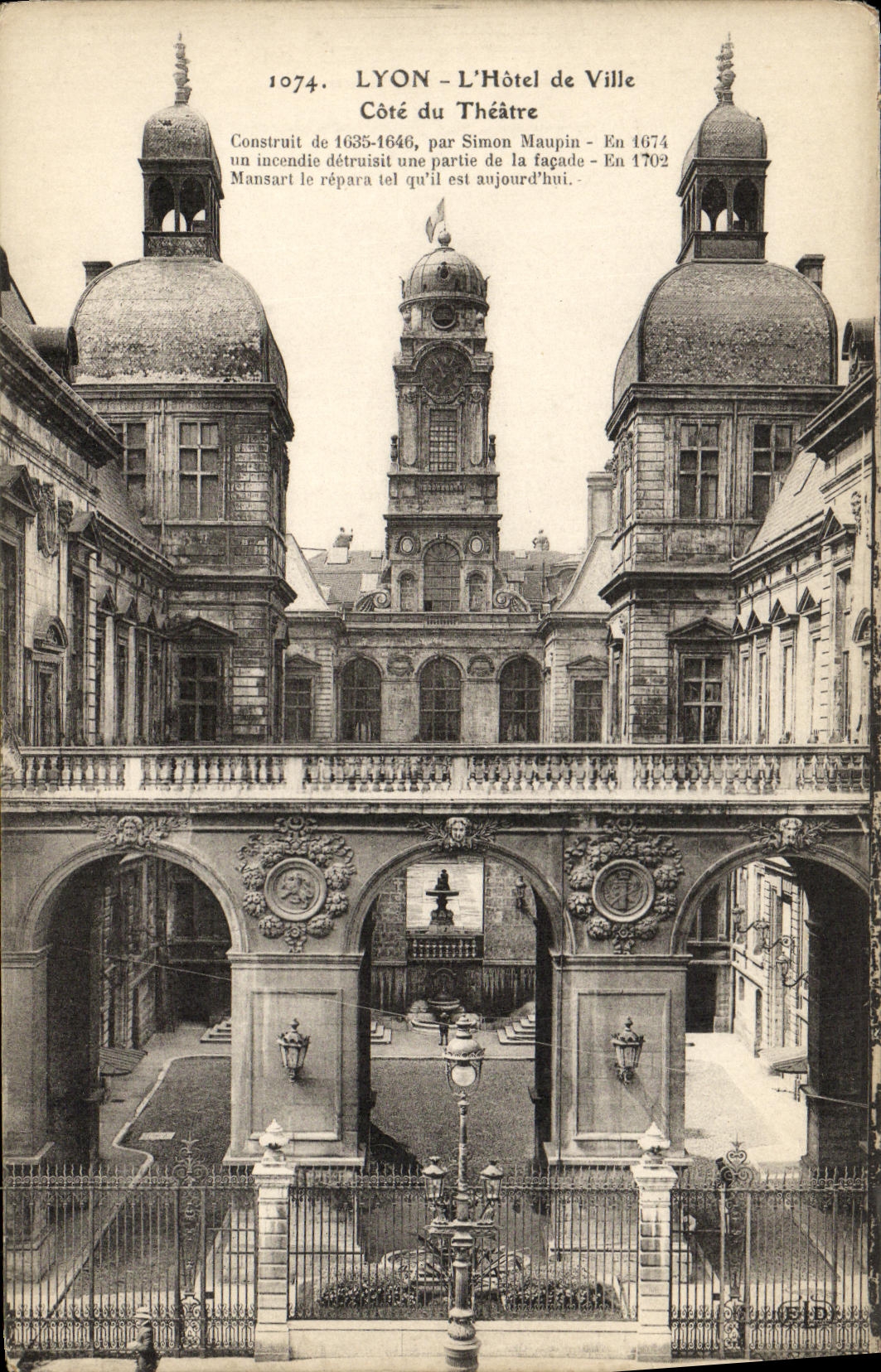 VINTAGE POSTCARD Lyon L town hall Dimensions theater