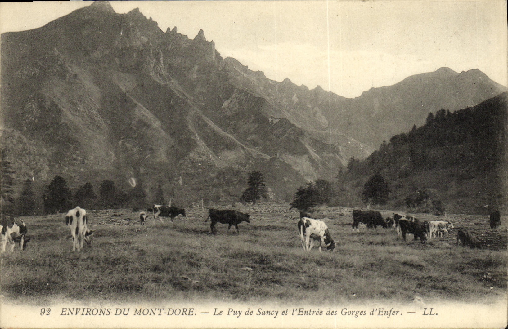 VINTAGE POSTCARD Environs Of the Mount Gilds Puy de Sancy and L entered of the throats D Vaches hell