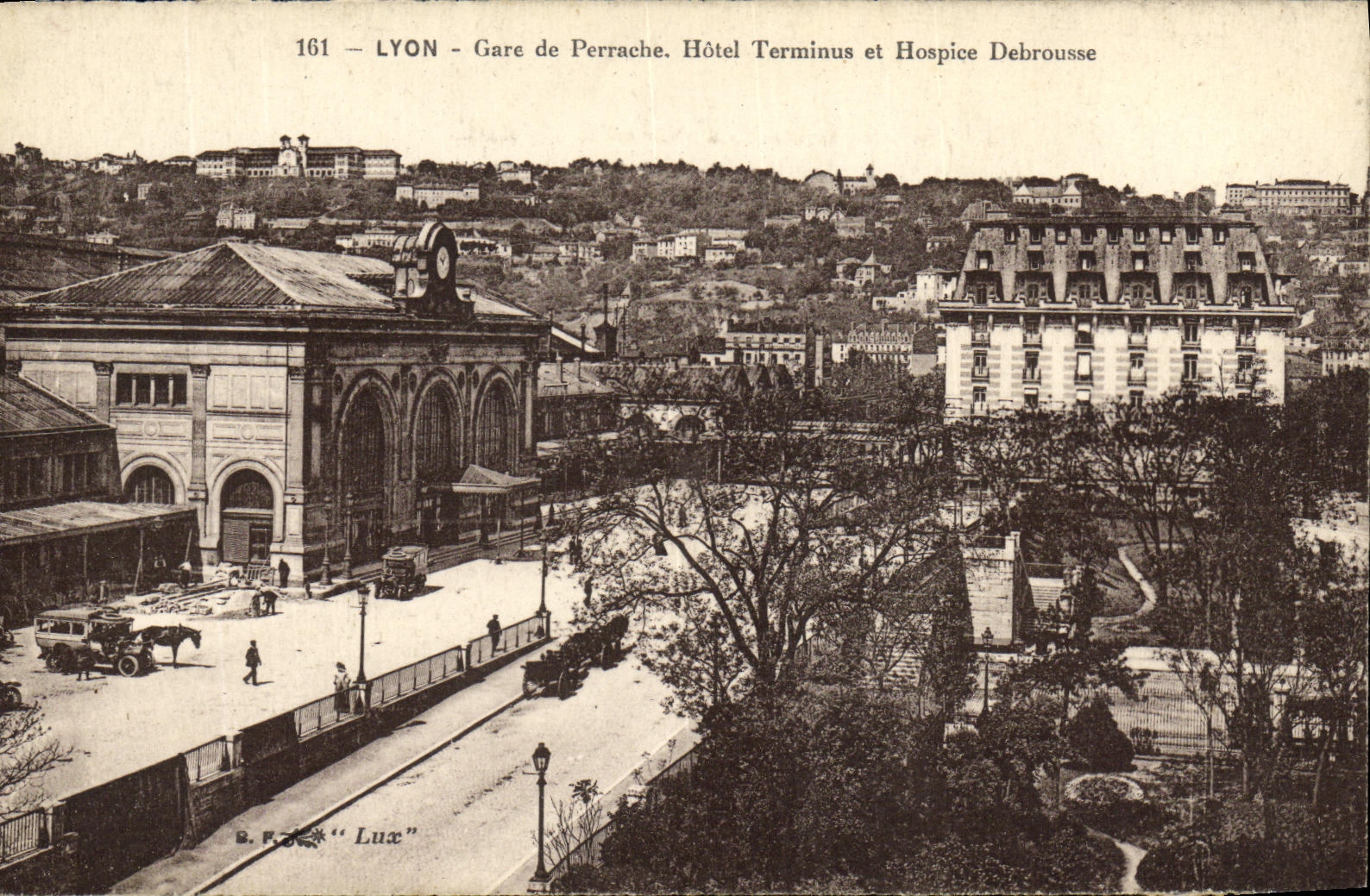 VINTAGE POSTCARD Lyon Parks of Perrache Hotel Terminus and Debrousse Old people s home