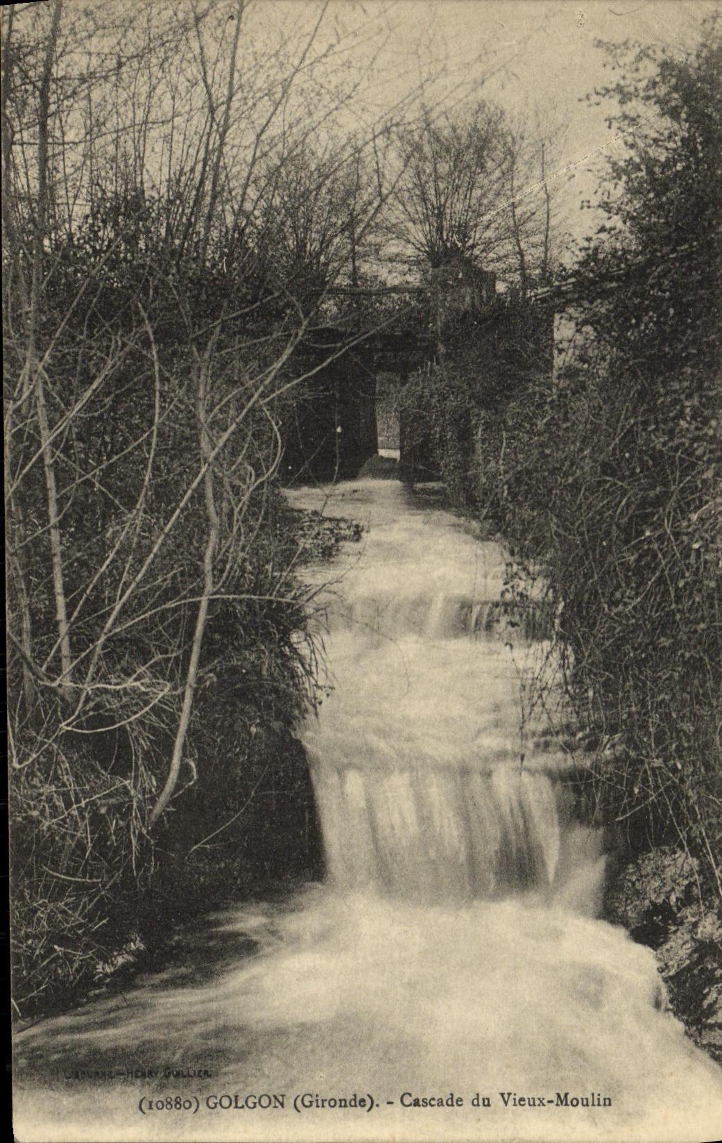 VINTAGE POSTCARD Golgon Cascades Of the Old Mill