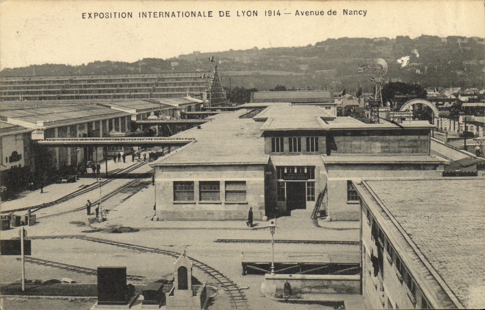 VINTAGE POSTCARD Lyon Avenue of Nancy International exhibition of 1914