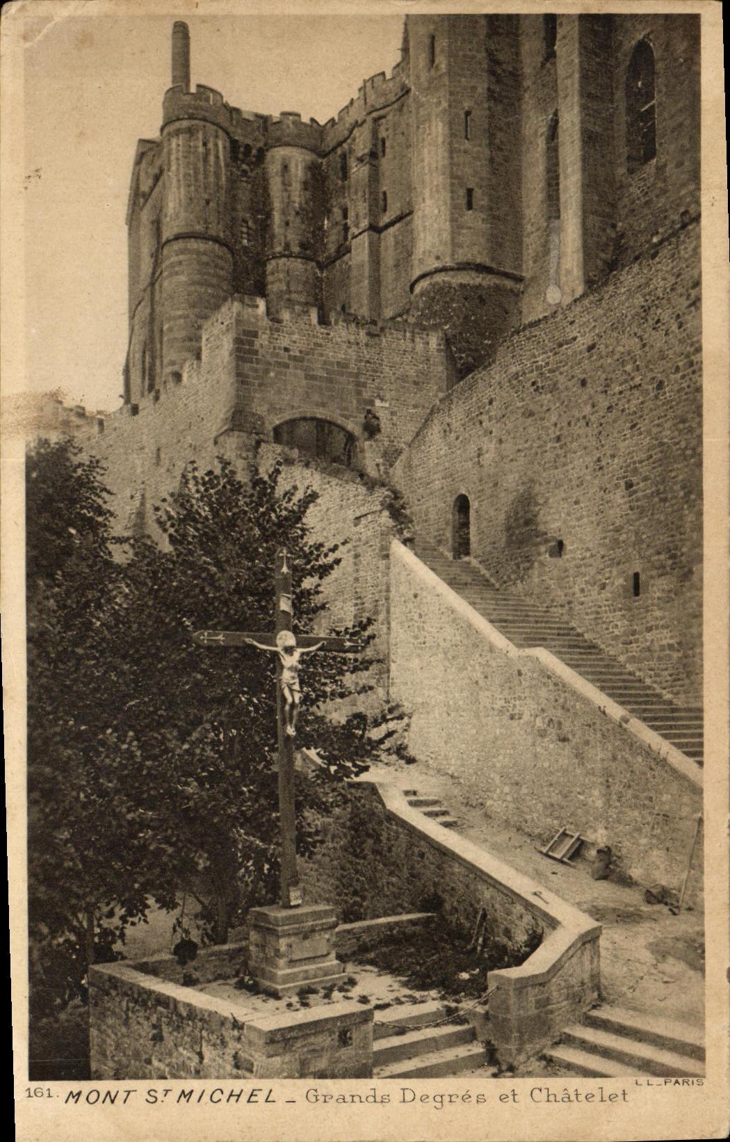 CPA La Mont Saint Michel Grands Degres et Chatelet
