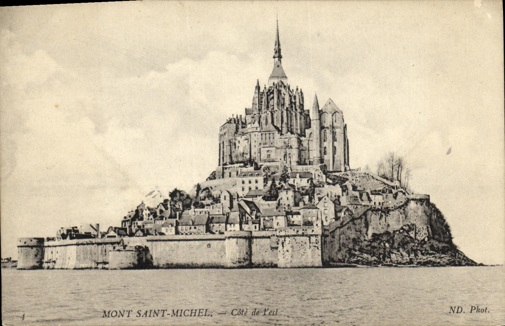 CPA Mont Saint Michel Cote de l Est