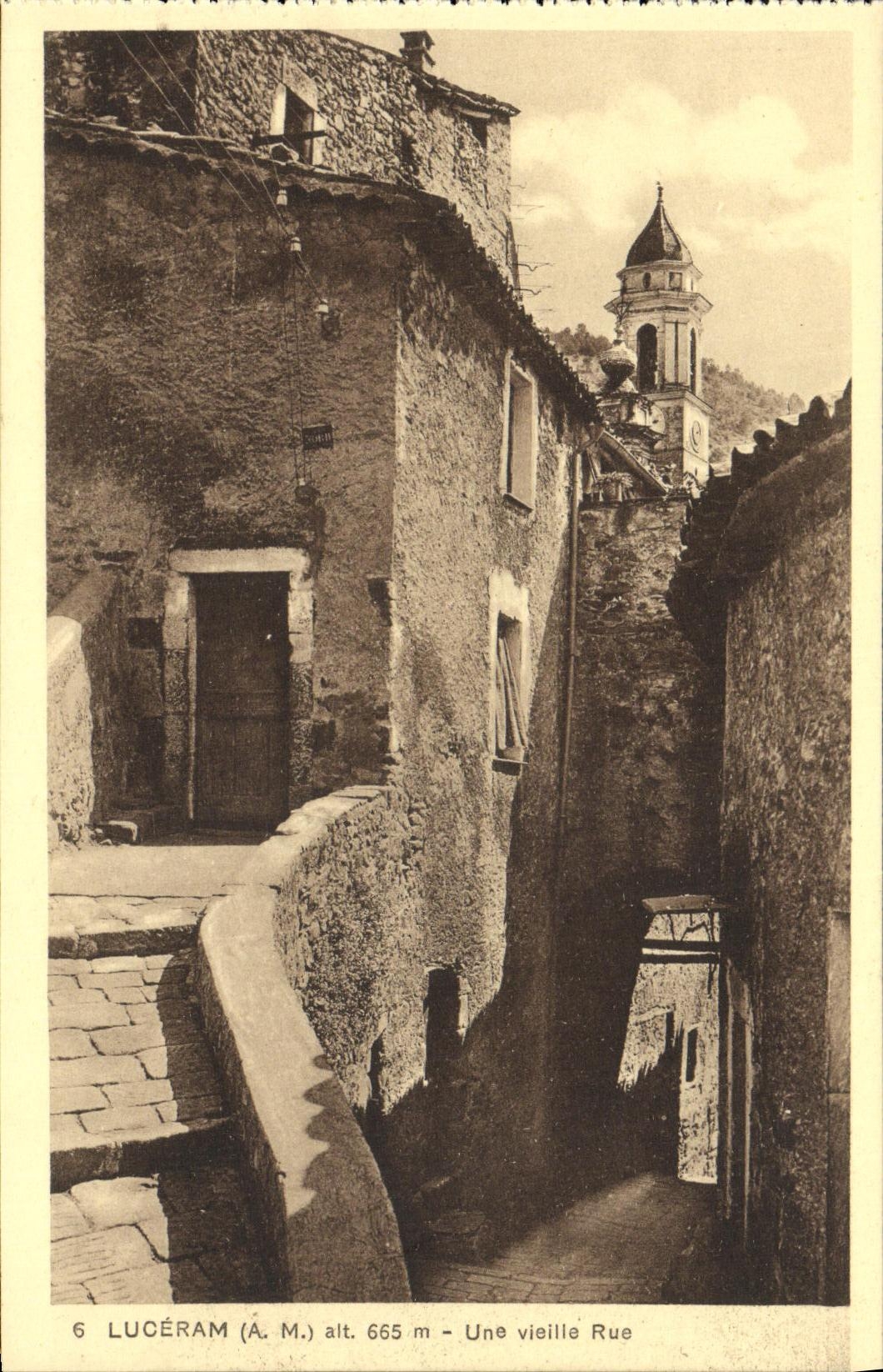CPA Luceram Une vieille Rue