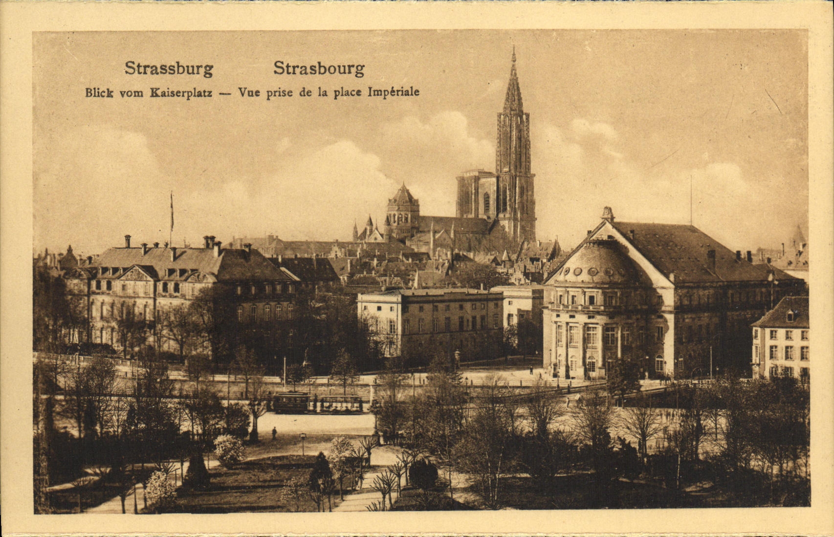 CPA Strassburg Vue prise de la Place Imperiale