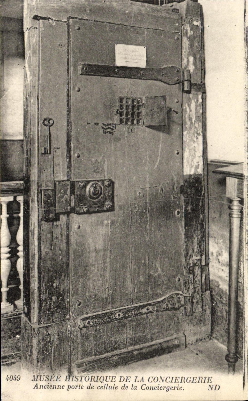 VINTAGE POSTCARD Historical Paris Musee of the Old Caretaker s lodge carries cell of the Caretaker s lodge