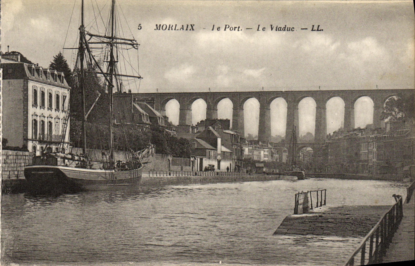 POSTAL Morlaix de la VENDIMIA el puerto el barco del viaducto