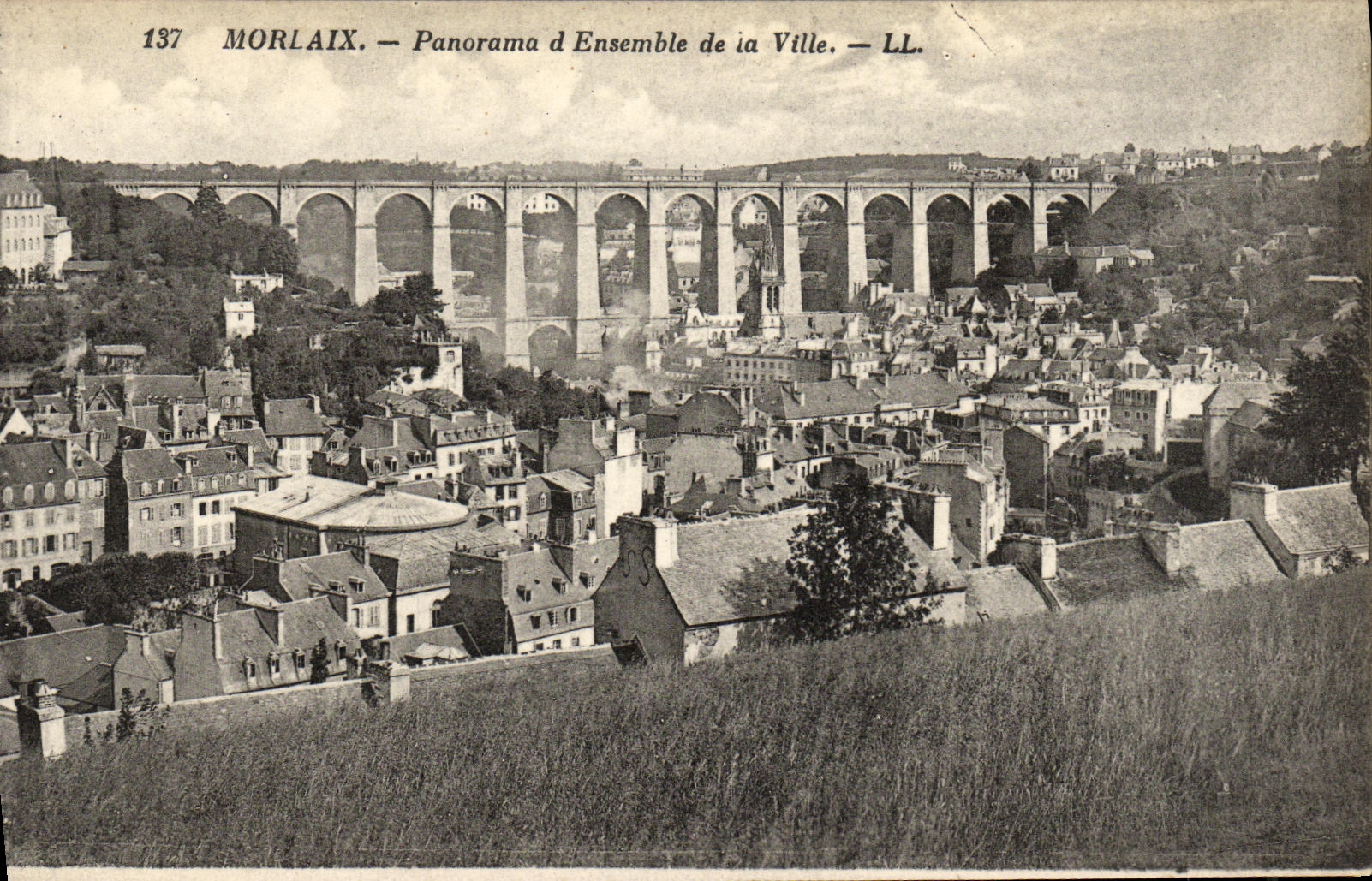 Juego de la ciudad del panorama D de Morlaix de la POSTAL de la VENDIMIA