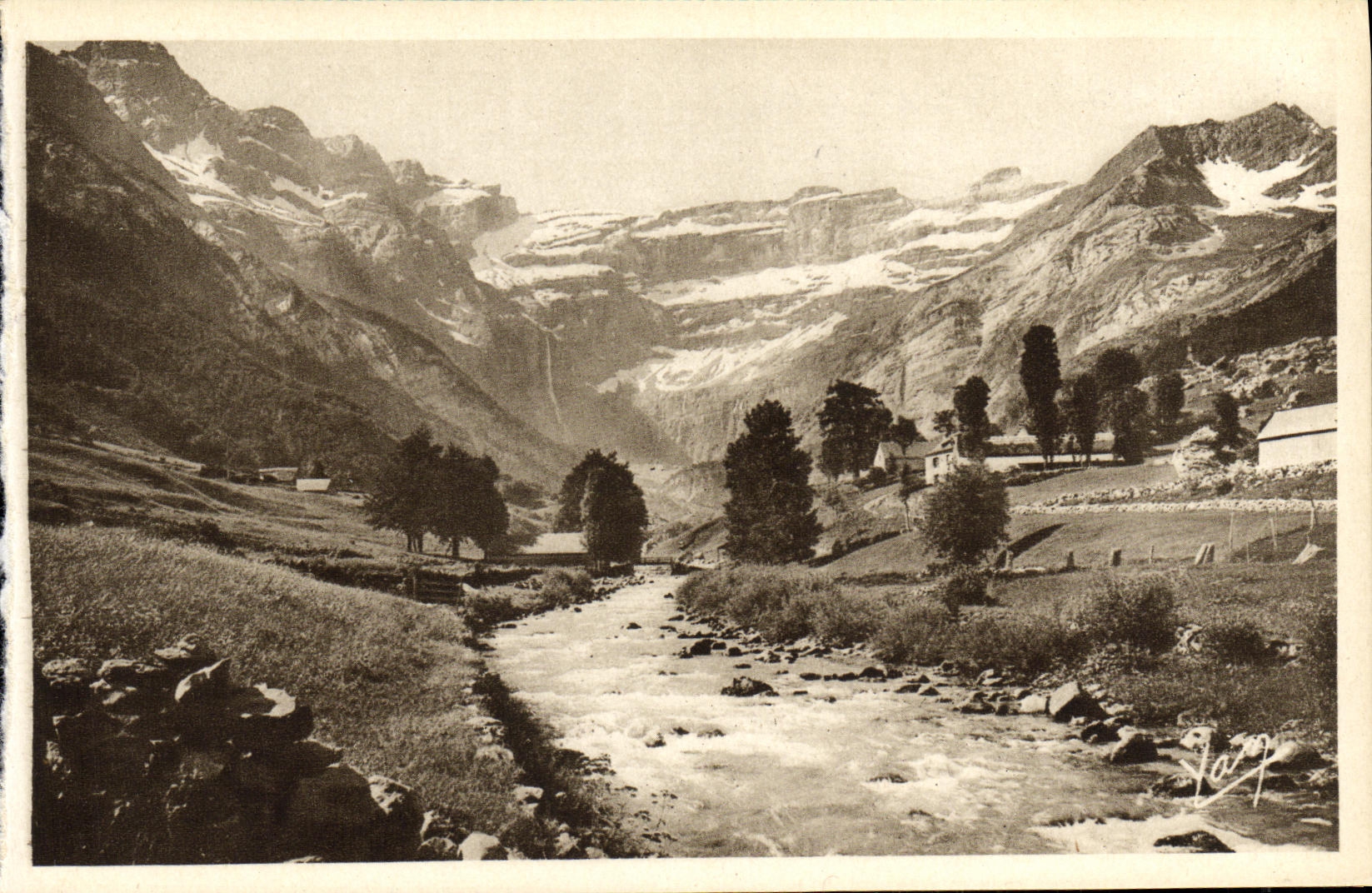 CPA Gavarnie Le Cirque et le Gave