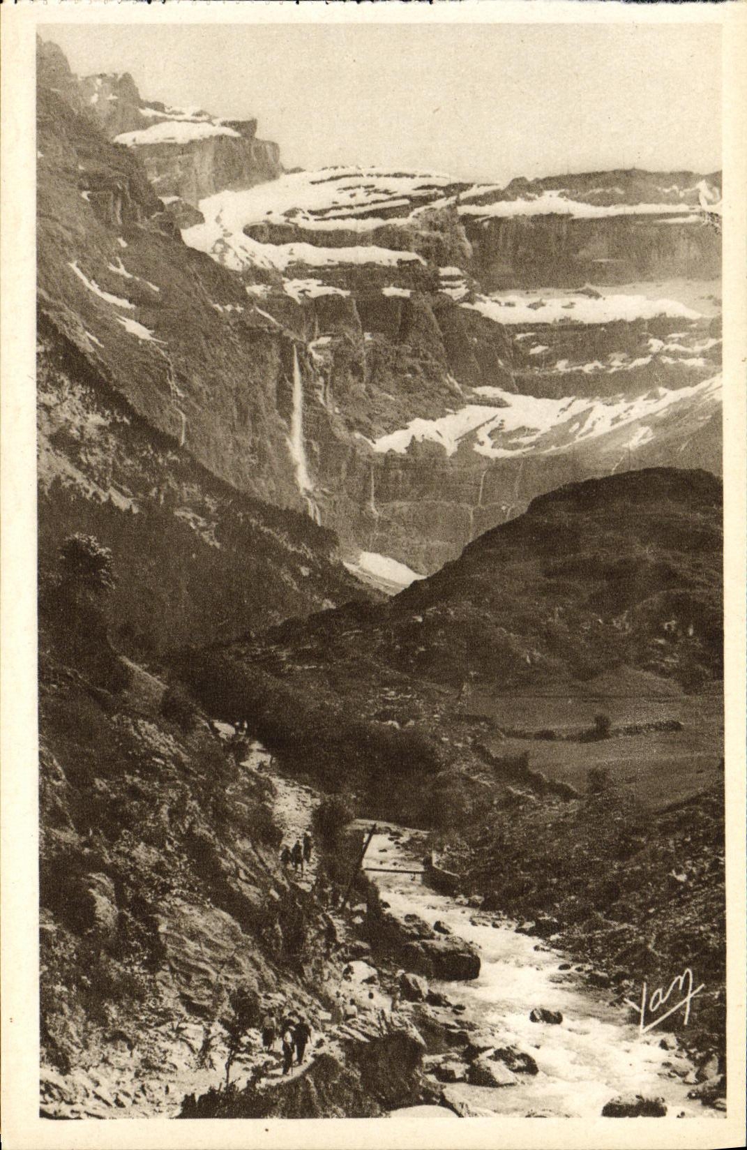 CPA Gavarnie Le Sentier conduisant au Cirque