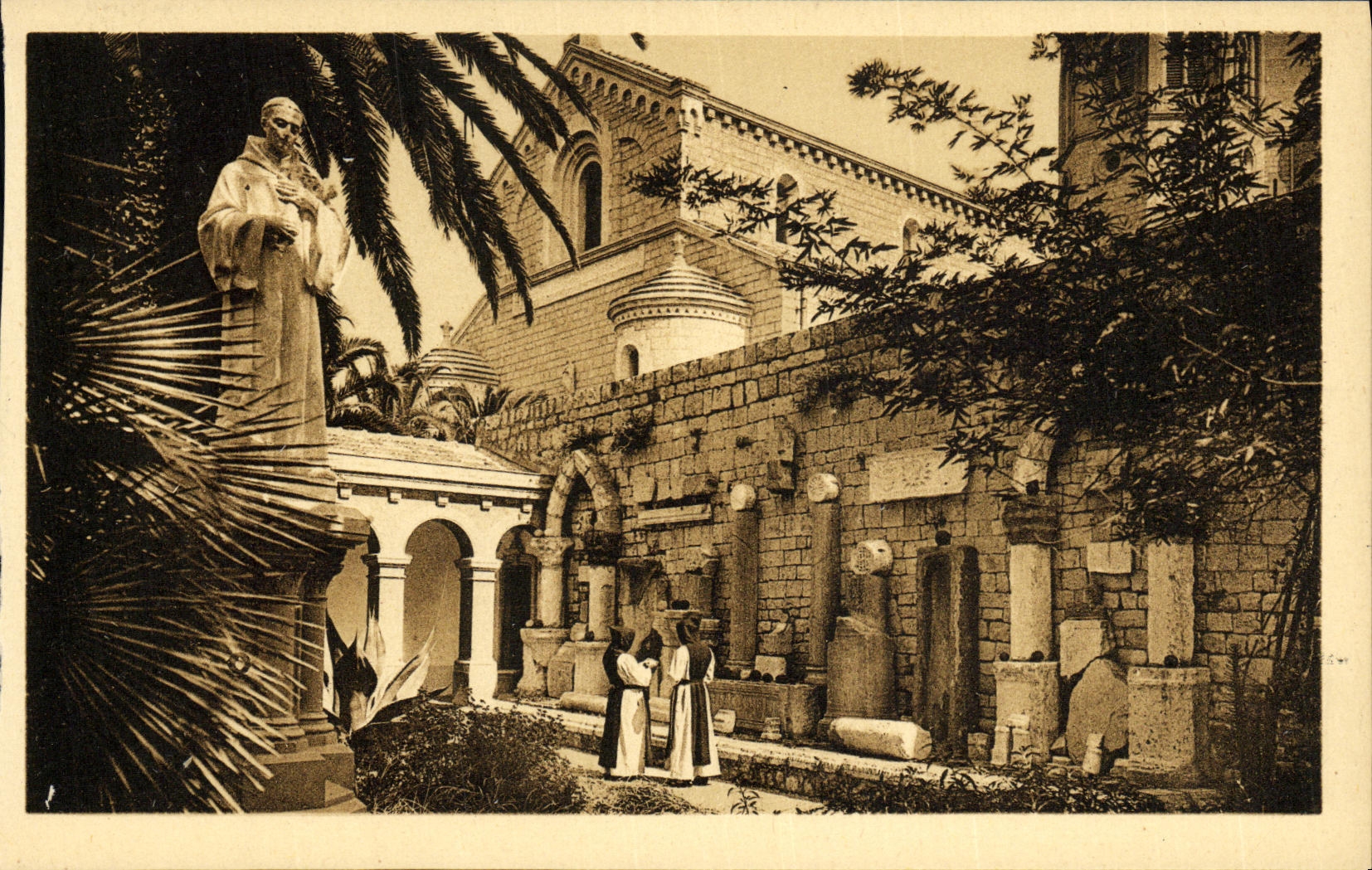 Museo Saint sucinto de Honorat de la isla de la POSTAL de la VENDIMIA