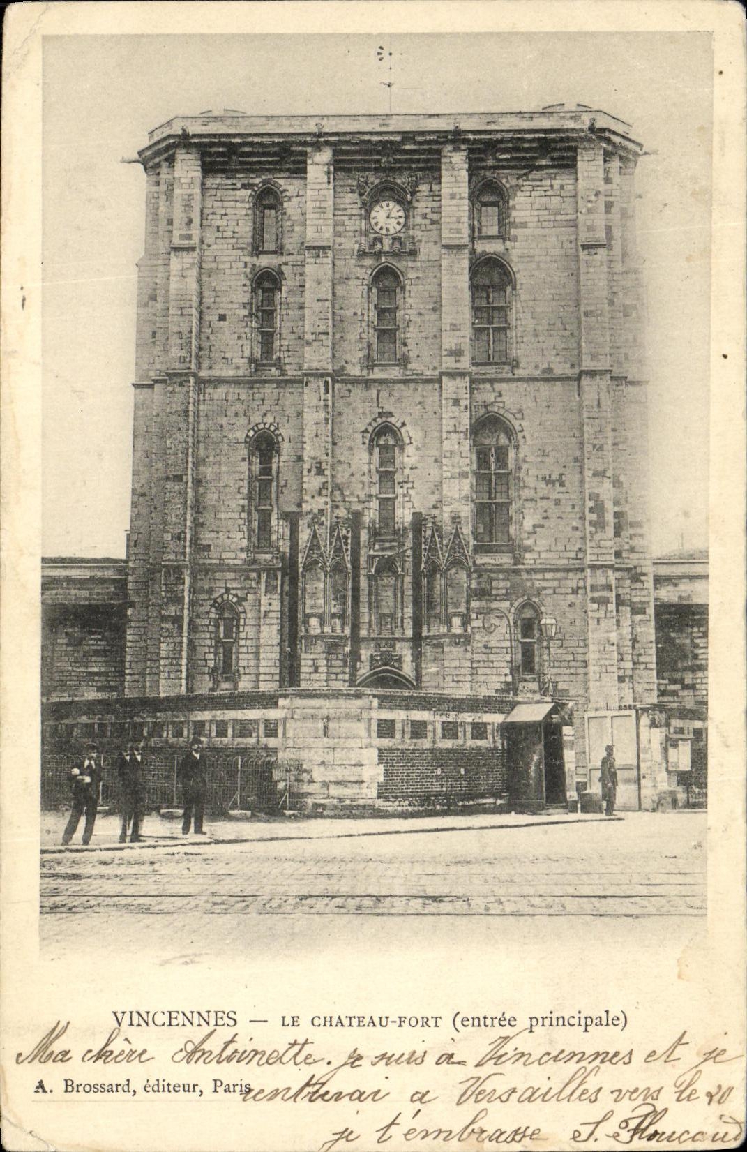 VINTAGE POSTCARD Vincennes the Strong Castle Main entrance