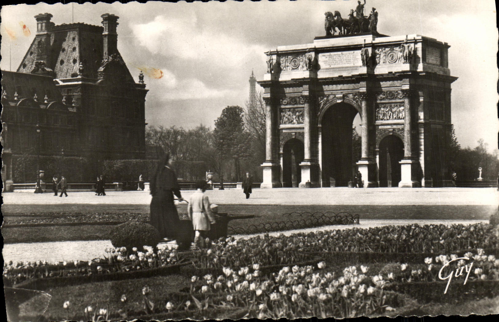 POSTAL MODERNA lugares de Paris y Arc de Triomphe del carrusel